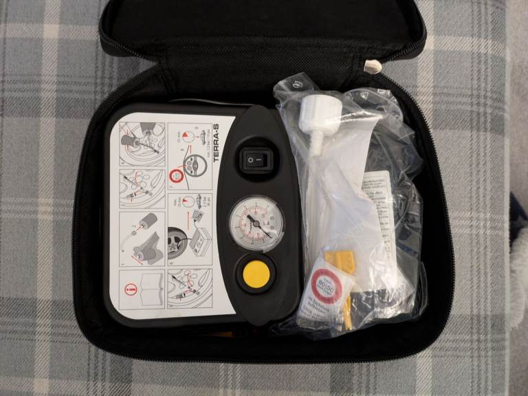 Car tyre inflator and repair kit