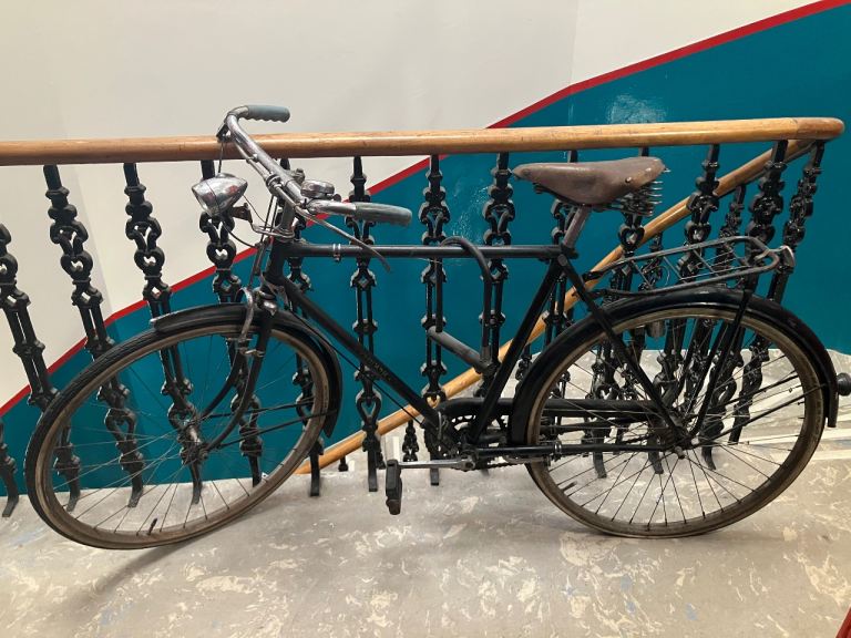 Vintage Triumph Bicycle with Brooks Saddle – Fair Condition