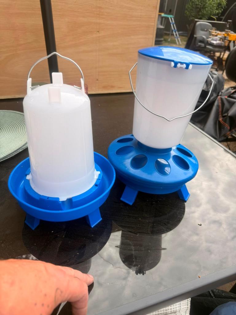 Animal feeders 