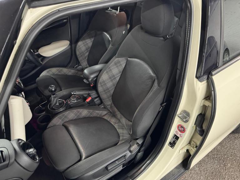 2015 MINI Hatch 1.5 Cooper 5dr HATCHBACK PETROL Manual