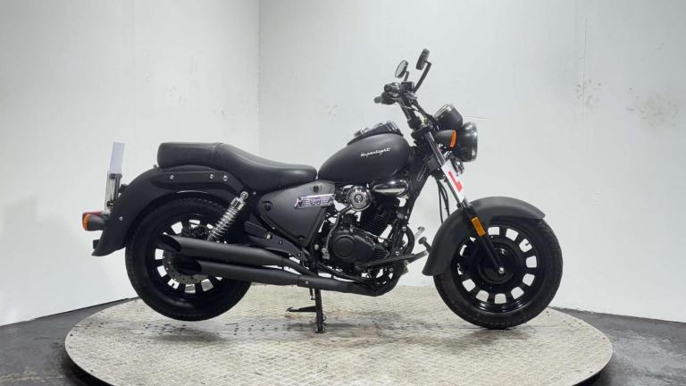 Keeway Superlight [Phone number removed]PLATE 1 OWNER ONLY 6K LEARNER CRUISER BIKE
