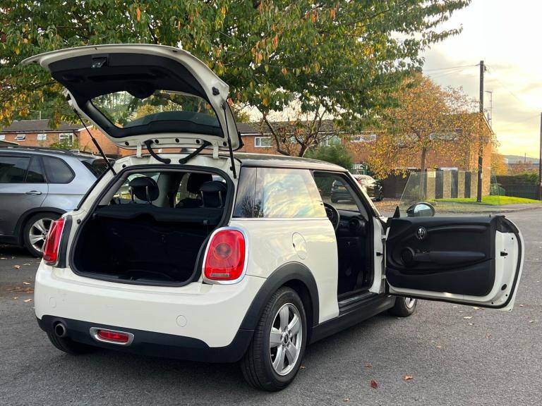 2014 MINI Hatch 1.5 Cooper D 3dr HATCHBACK Diesel Manual