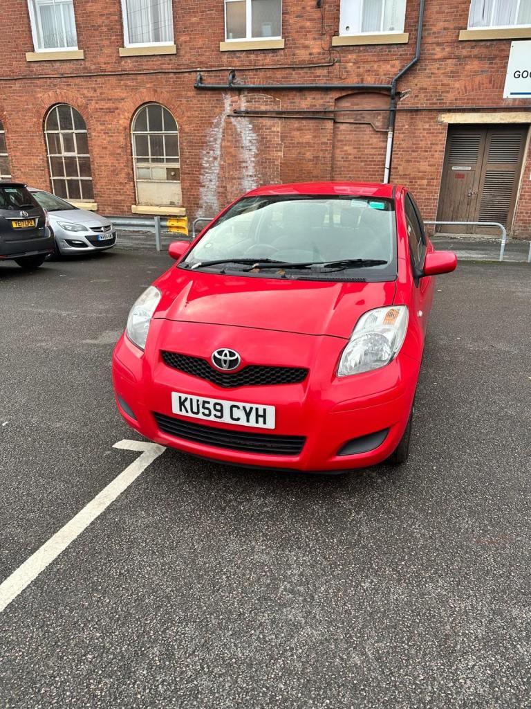 Toyota Yaris 1.3L - 3 Door - HPI Clear + 12 months MOT