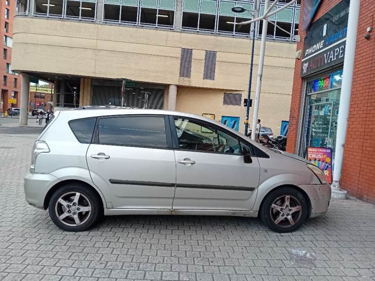 TOYOTA COROLLA VERSO AUTOMATIC 1.8 PETROL FOR SALE 
