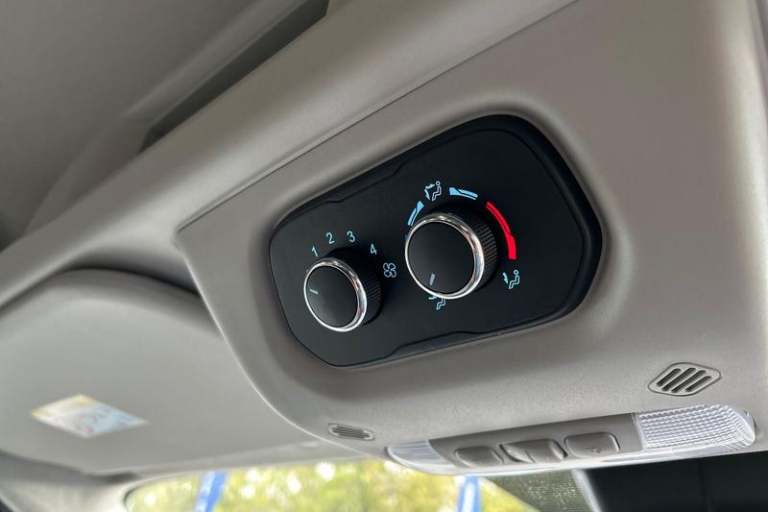 2025 Ford Transit 460 Limited AUTO L4 H3 ELWB High Roof 17 Seat Minibus RWD 2.0 EcoBlue 165ps Min...