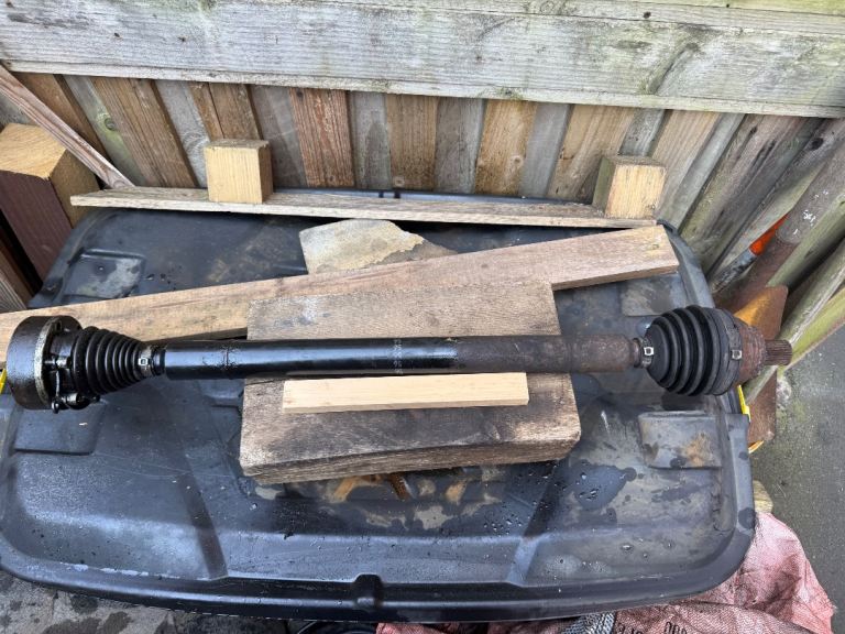 Vw seat 1.6 tdi o/s driveshaft 