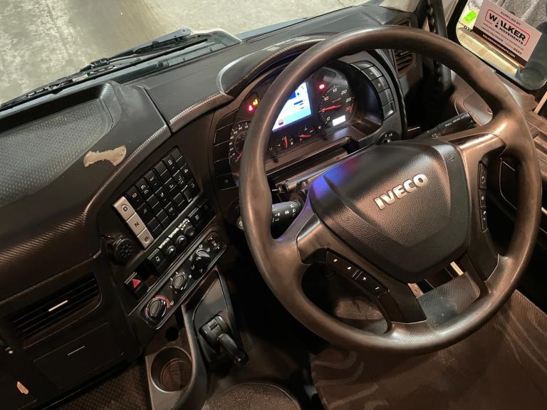 IVECO STRALIS 330 *EURO 6* 6X2 26 TONNE BEAVERTAIL - 2017 - YA17 LHZ