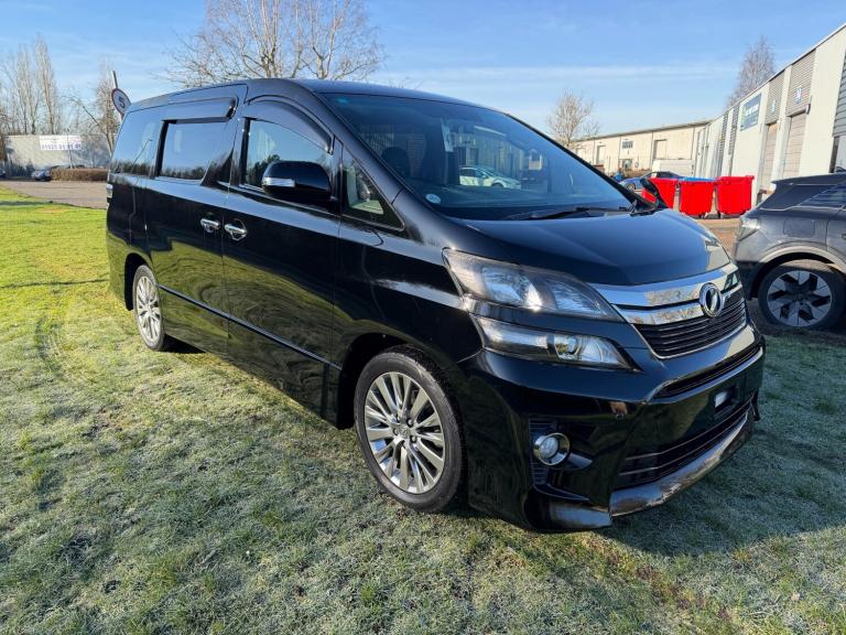2012 TOYOTA VELLFIRE, Black, Golden Eyes, 2.4ltr. 7 Seater, ULEZ Compliant 