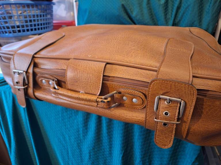 VINTAGE LUGGAGE