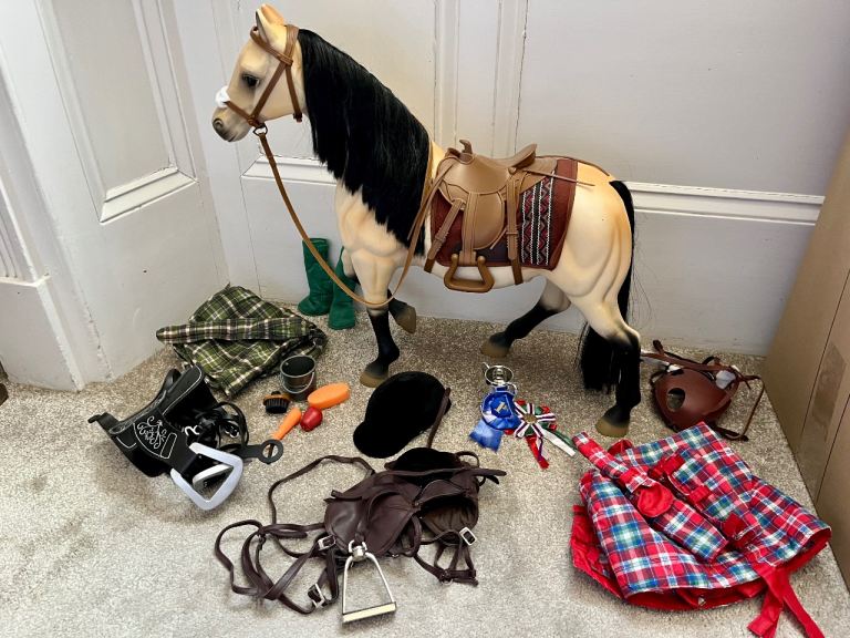 Horse & Accessories Set for 18" Dolls - Toy 