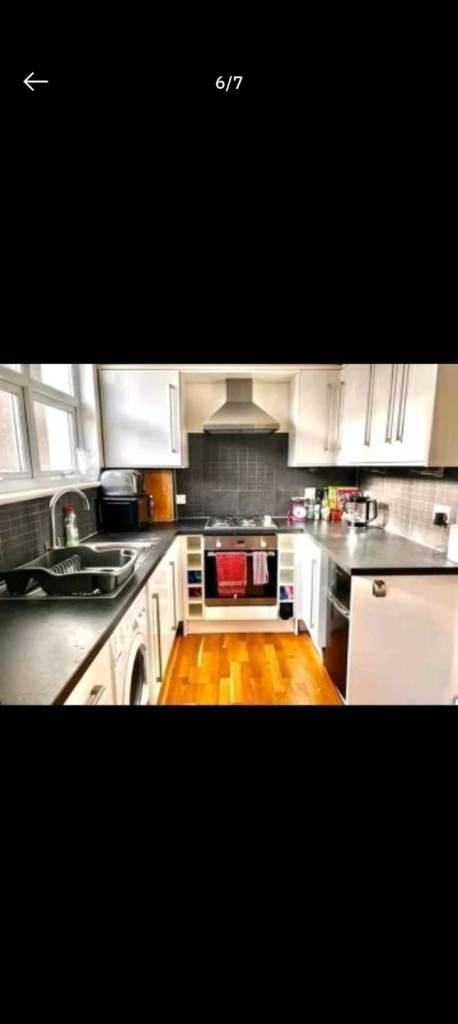 Double room near Hove Station with balcony