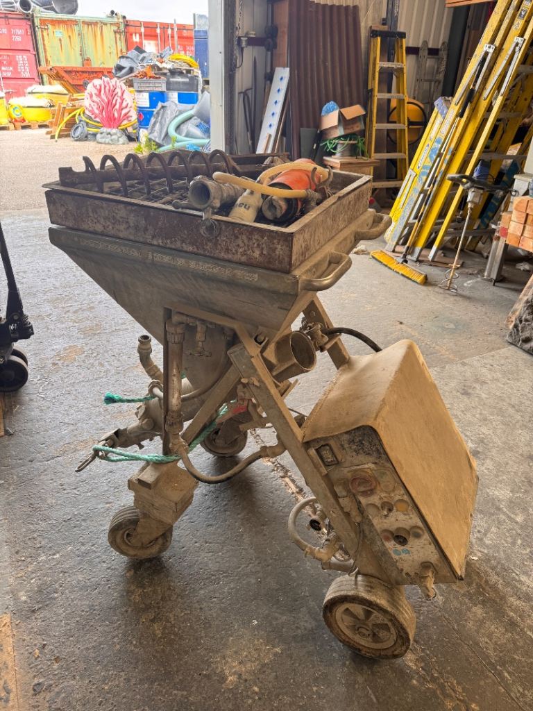 Mai Industrial Render/Mortar Spraying Machine with Accessories