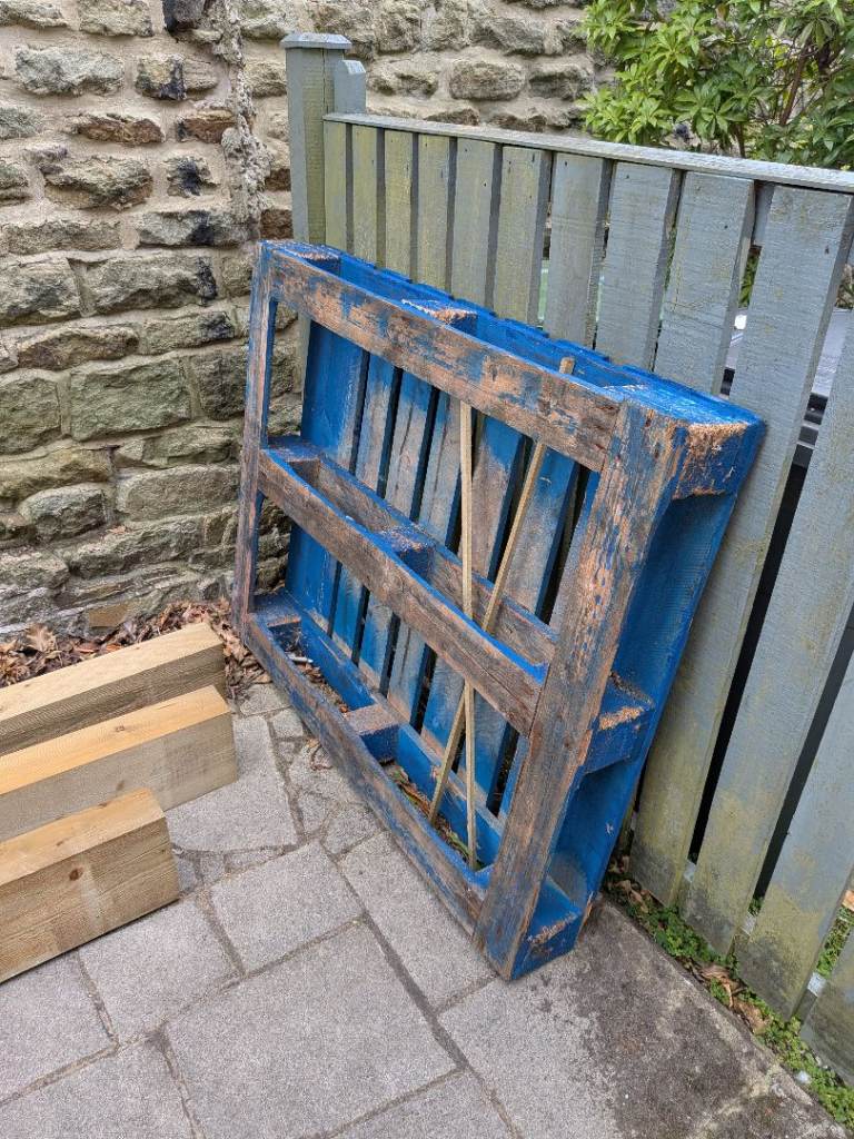 Blue Wooden Pallet – Fair Condition