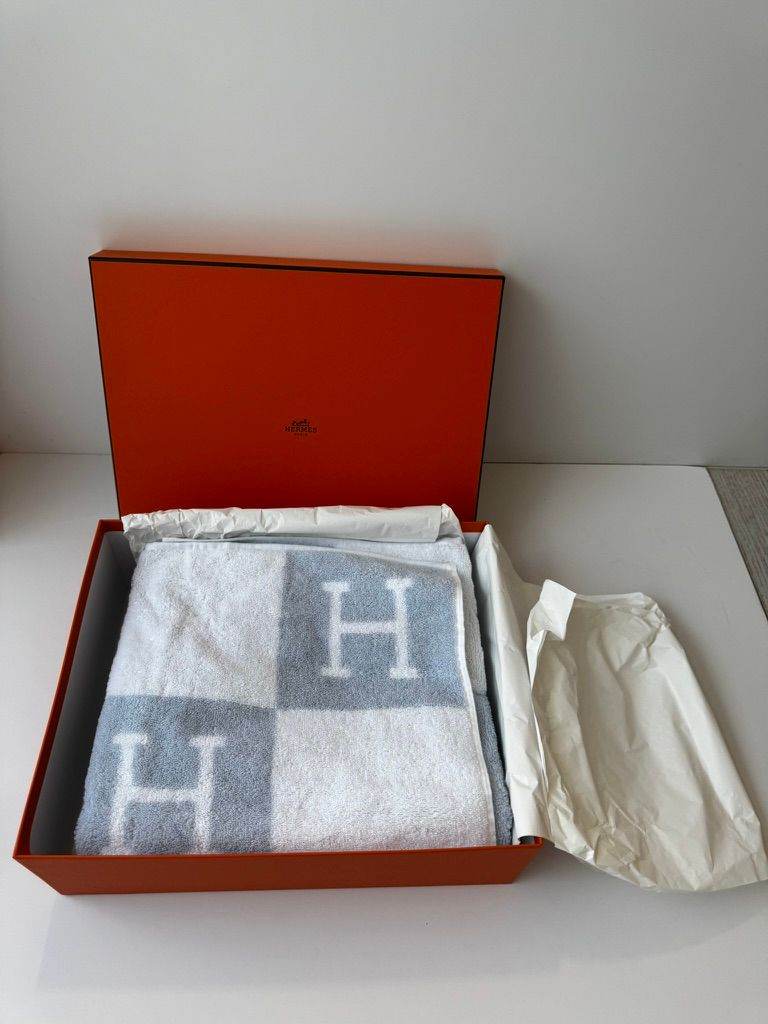 Hermès Avalon Baby Towel Bleu Glacier – Iconic H – Luxury Cotton – Boxed 