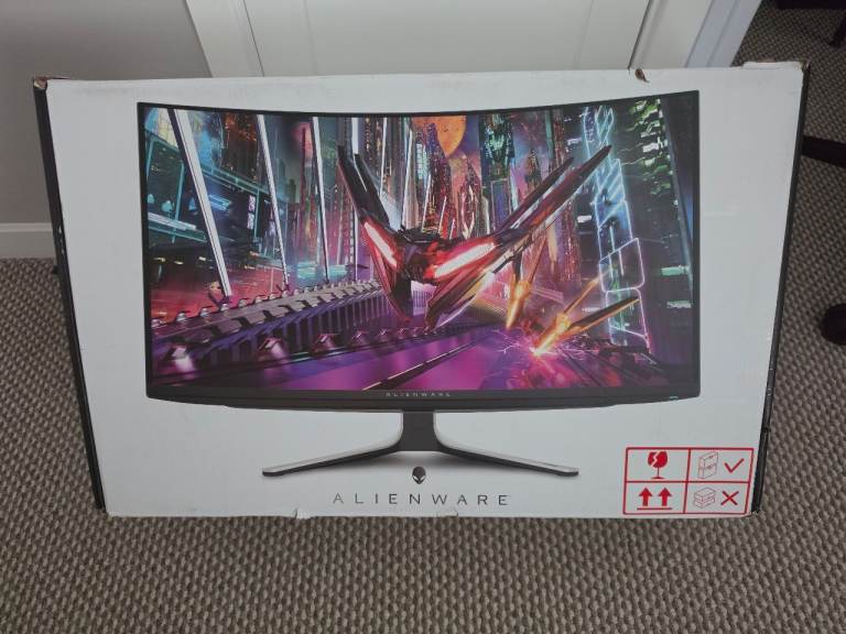 Alienware AW3225QF 32” 4K QD-OLED Gaming Monitor – Mint Condition – Boxed