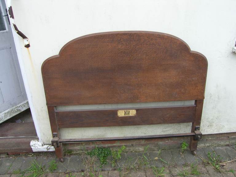 OAK QUATER SAWN BED HEAD BOARDS 100 YEARS OLD?