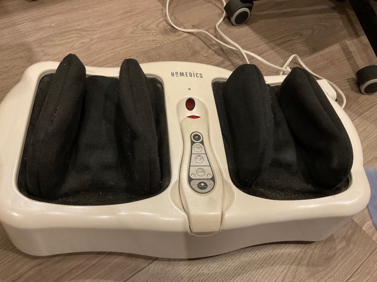 HoMEDiCS foot massager
