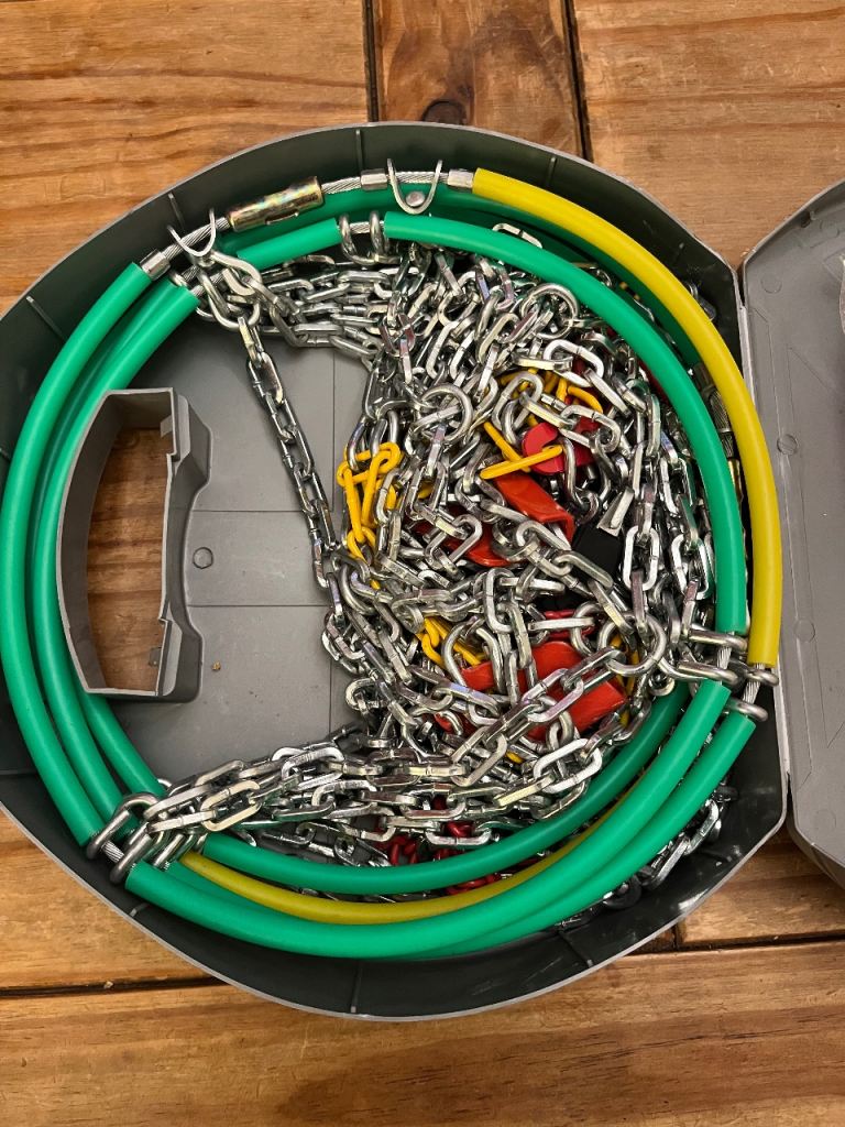 Snow chains fit 16” Mercedes Benz Vito and others