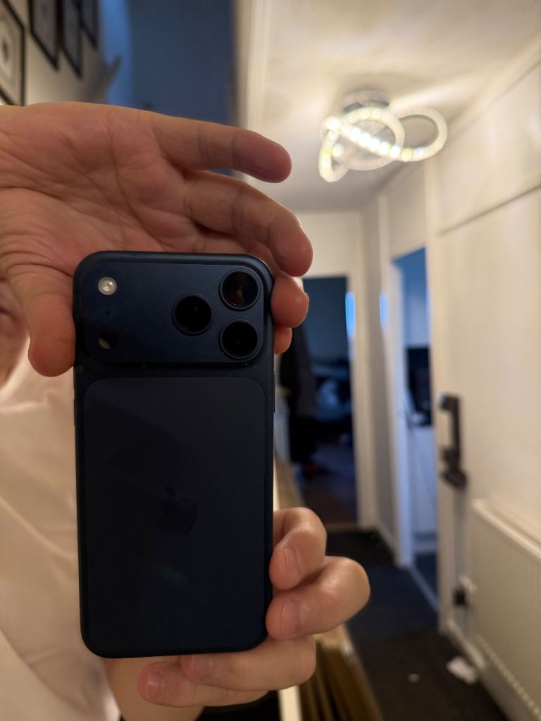 I phone 17 pro max 512 gb