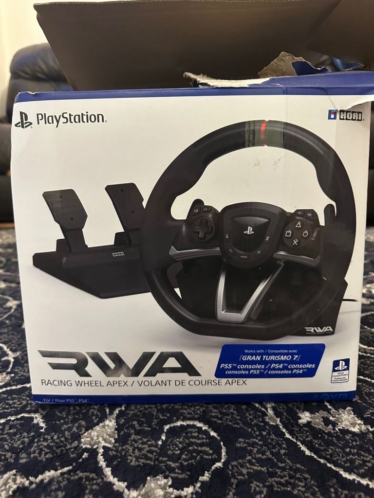 HORI racing steering wheel - ps5 / ps4