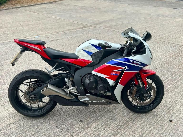 2014 14 HONDA CBR1000RR FIREBLADE 1000 Super Sports 27K MILES