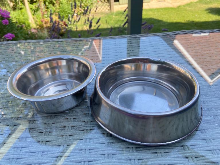 Metal food / water bowls