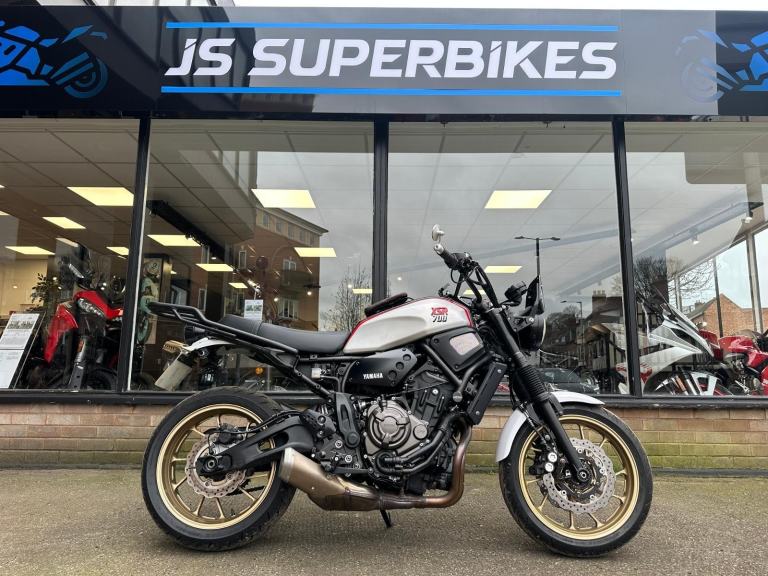 YAMAHA XSR 700 XTRIBUTE 2021 - CLEAN EXAMPLE