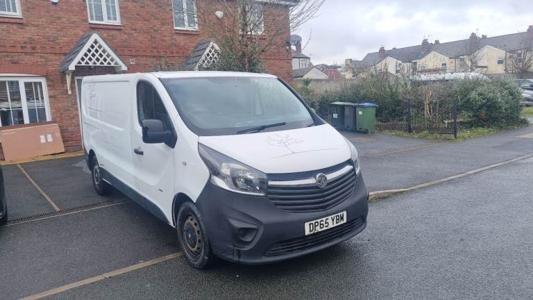 Vauxhall, VIVARO, Panel Van, 2015, 12 months mot