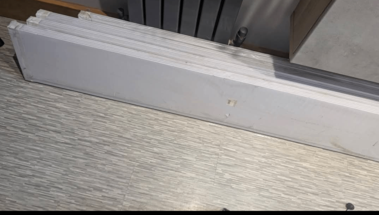 Ceiling or wall panelling 