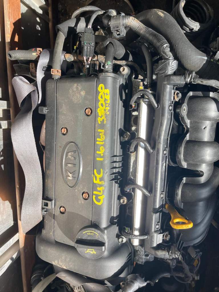Kia/Hyundai 1.6 16v Euro5 engine code G4FC with 59000 miles (for breaking)