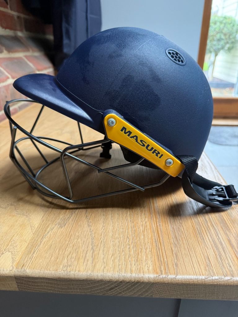 Masuri Junior Large Cricket Helmet 