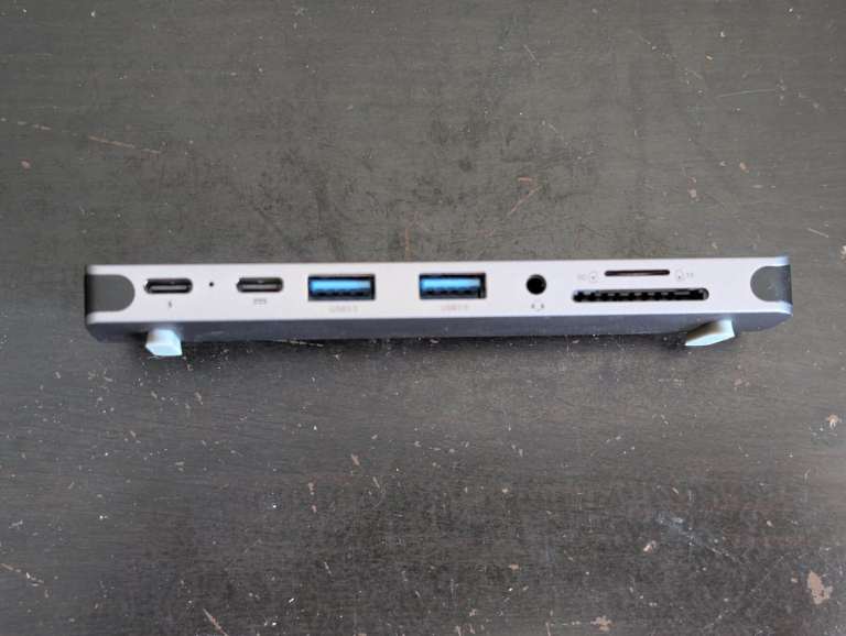 Zmuipng USB C MacBook Pro Hub adapter