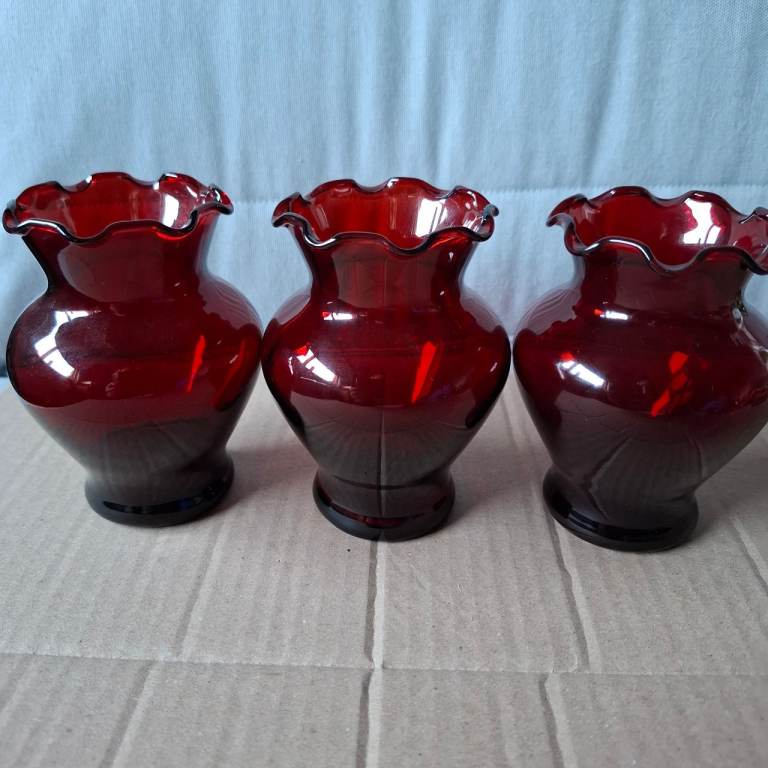 3 Anchor Hocking Vintage royal ruby red cranberry glass mini vases x3