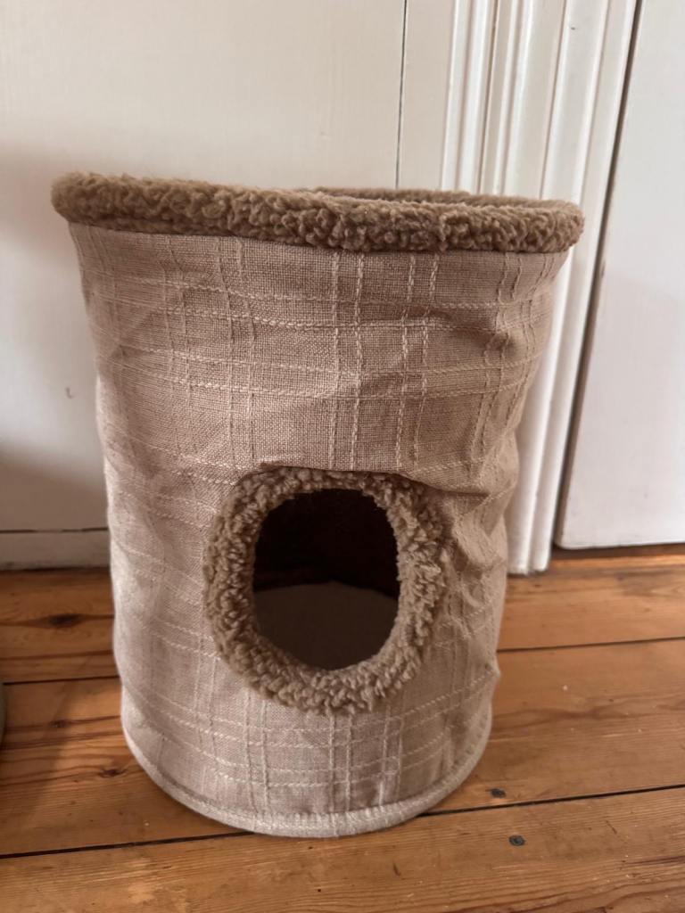 Cat bed tunnel 