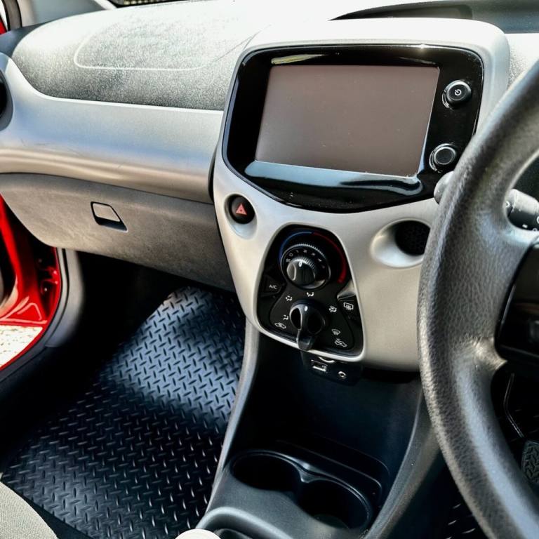 2017 Citroen C1 1.0 VTi Feel Hatchback 5dr Petrol Manual Euro 6 (68 ps) Hatchback Petrol Manual