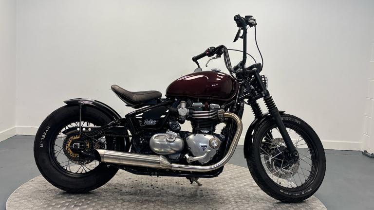 2017 Triumph Bonneville Bobber1200 Premium Paint (21MY) CUSTOM Petrol Manual