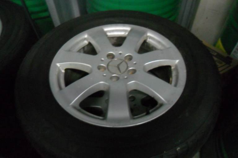 MERCEDES-BENZ 4X TYRES 235/65r17 