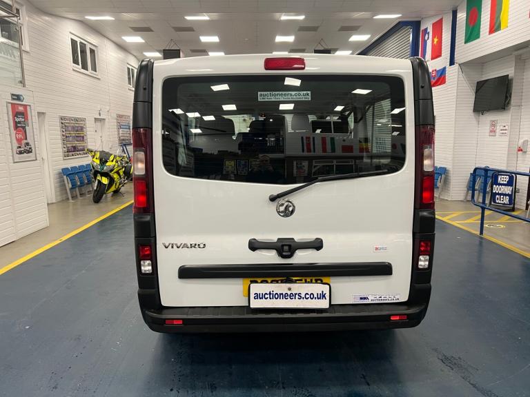 2018 Vauxhall Vivaro L2 1.6CDTI 120PS 9 SEAT LWB MINIBUS (EURO 6) ------------------------------ ...