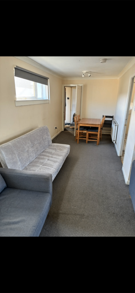two bed flat to rent