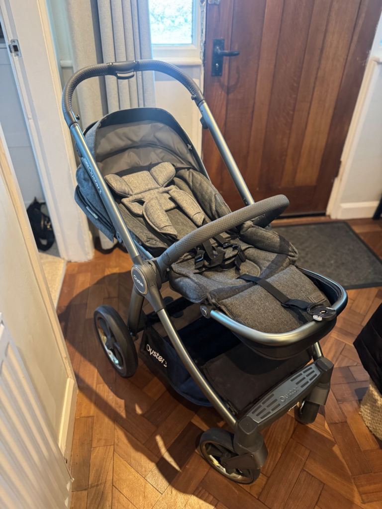 Oyster 3 pushchair 