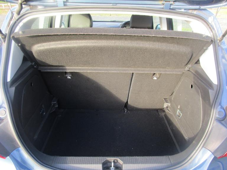 2016 Vauxhall Corsa 1.4 SE 5 door Auto Petrol Automatic HATCHBACK Petrol Automatic