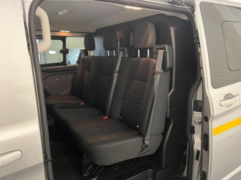 2022 Ford Transit Custom 2.0 EcoBlue 130ps Low Roof D/Cab Limited Van PANEL VAN DIESEL Manual