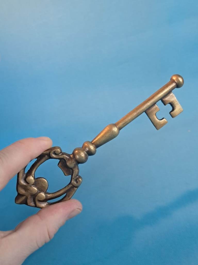 Vintage hollow barrel brass skeleton key