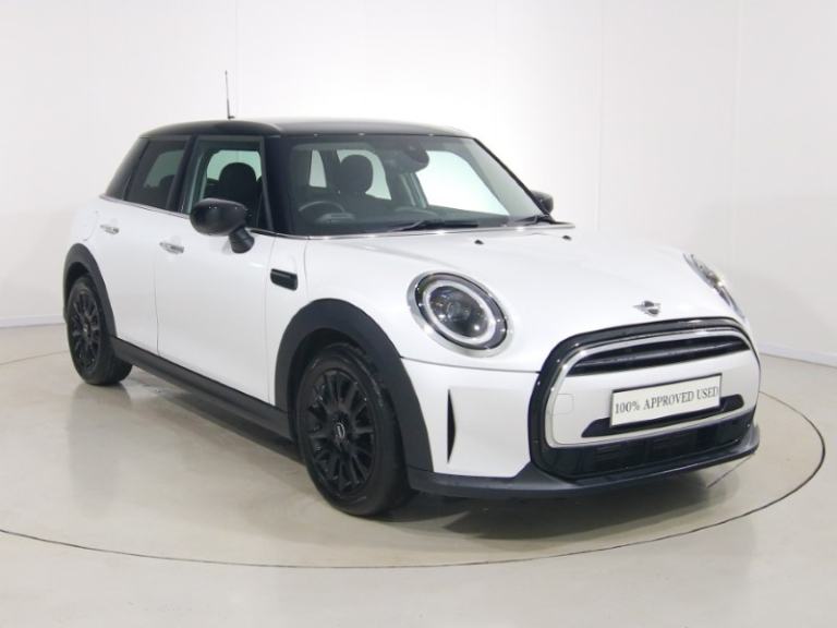 MINI HATCHBACK 1.5 Cooper Classic 5dr