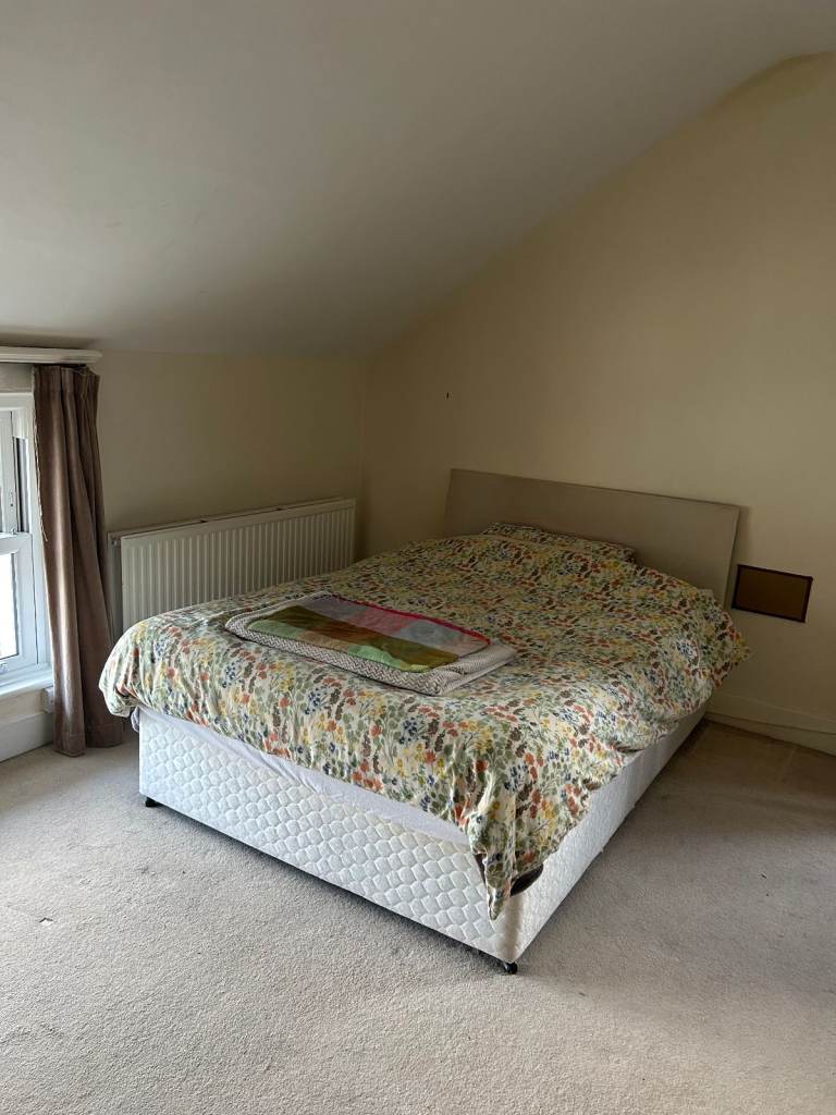 image for Double bed (with or without mattress)