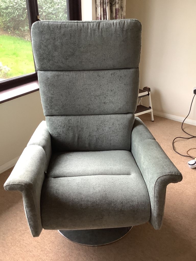 Comfortable Blue/Grey Recliner Armchair – Swivel Base