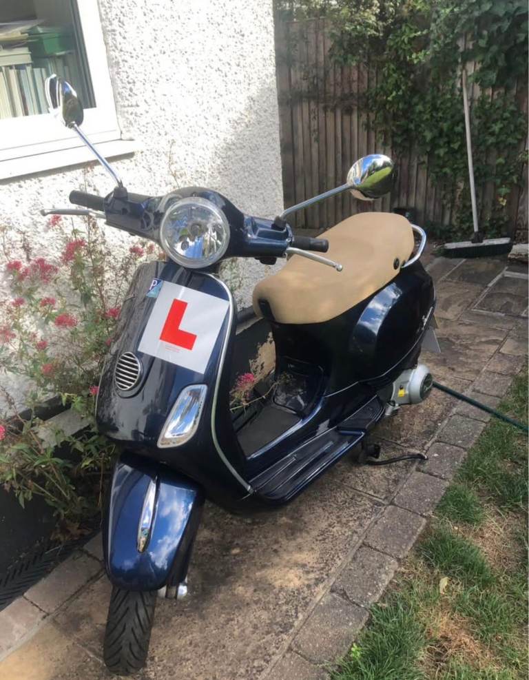 Piaggio, VESPA, 2012, 124 (cc)