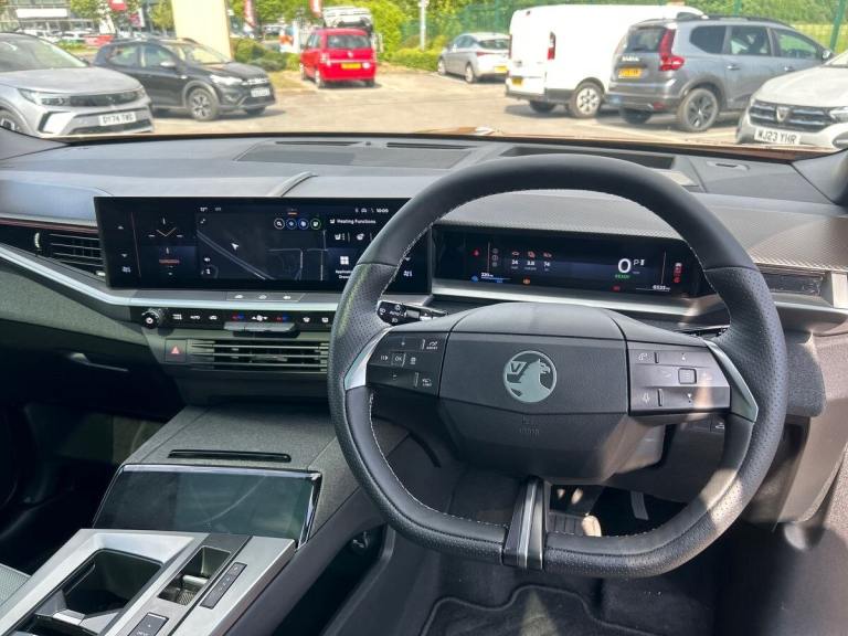  Vauxhall Grandland Electric 73kwh Ultimate Suv 5dr Electric Auto 213 Ps