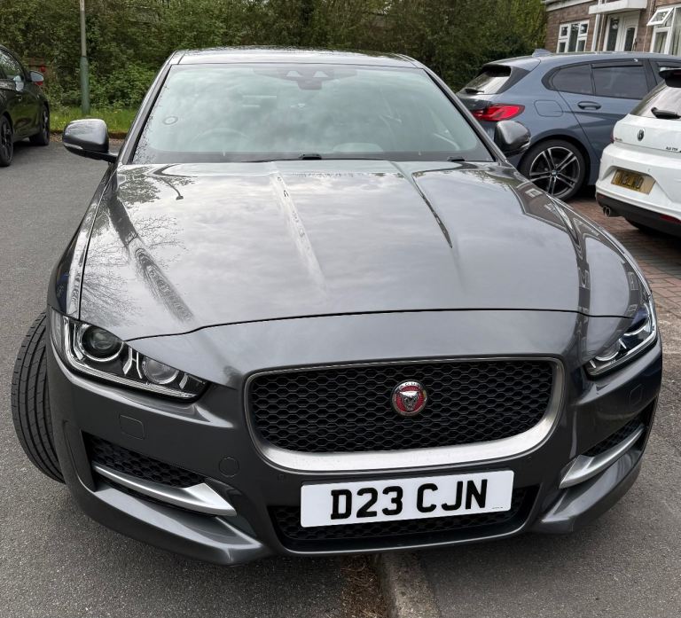Jaguar, XE R-Sport 2.0D, 2016. FSH.