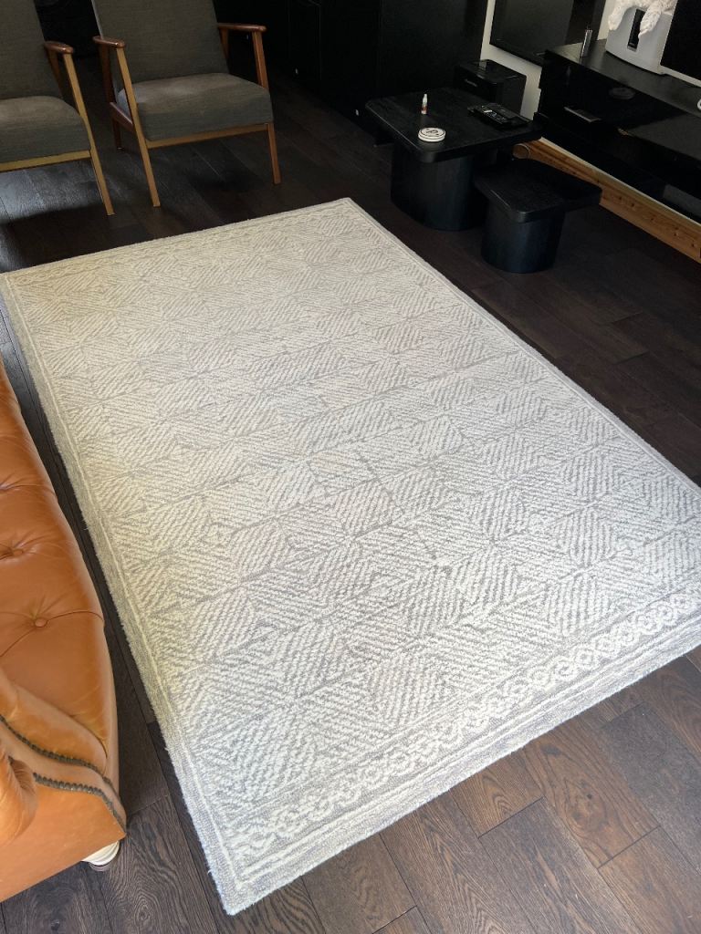 Large grey wool rug 